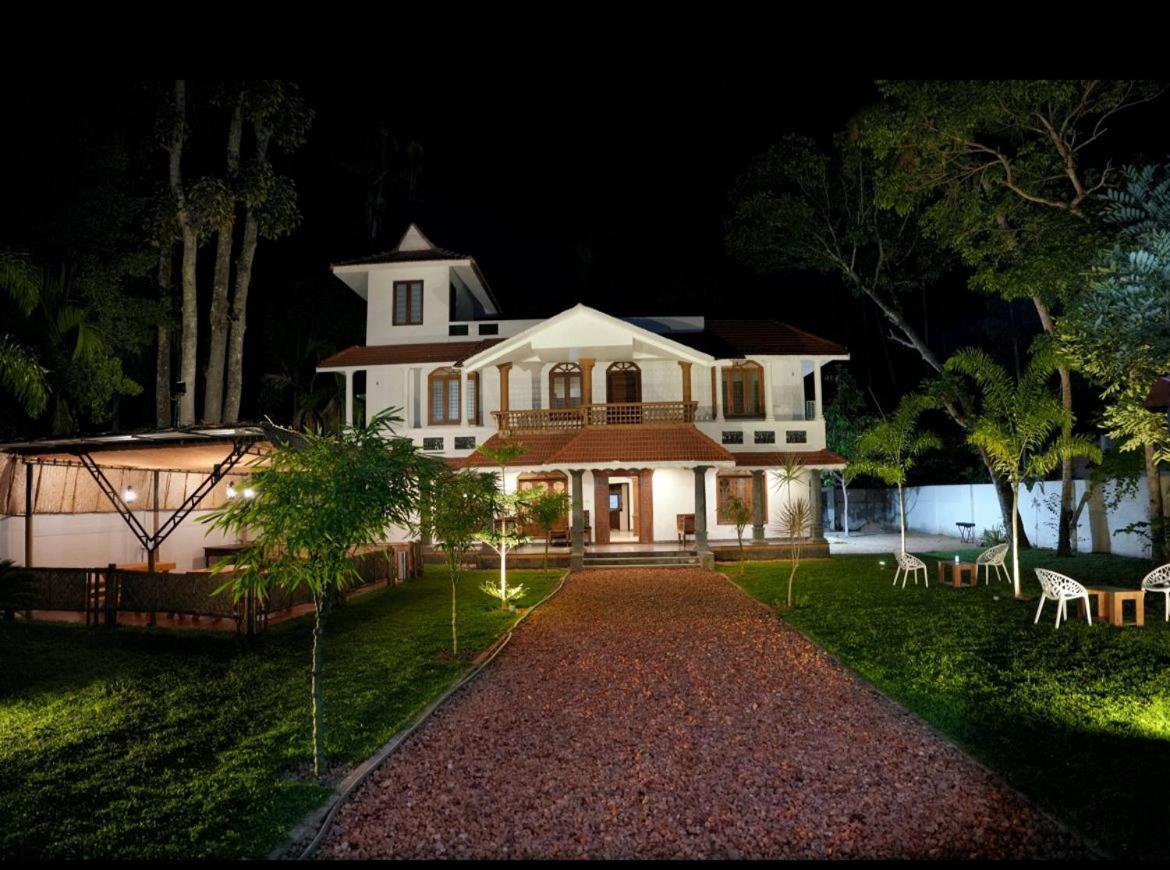Marari Casa De Victoria Bed & Breakfast Alappuzha Exterior photo